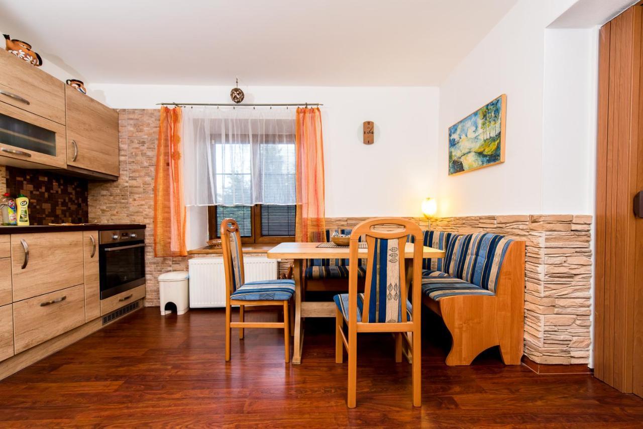 Apartmany Domino Železná Ruda 外观 照片